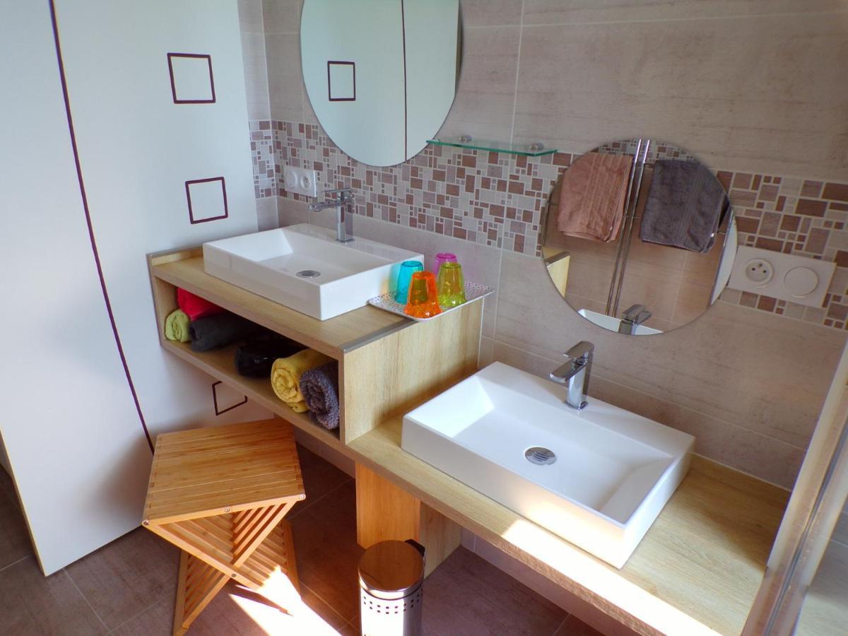 Saint-Paul-en-Pareds Les Terrasses Bed & Breakfast エクステリア 写真